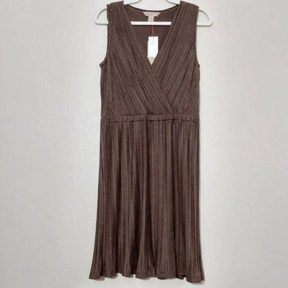 Banana Republic NWT Sleeveless V-Neck Pleated Knit Dress Work/Office/Casual - S - Picture 2 of 8